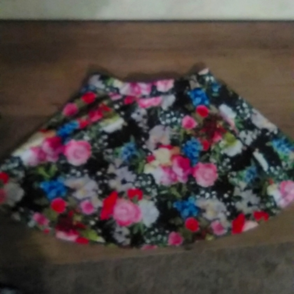 Girls skirt